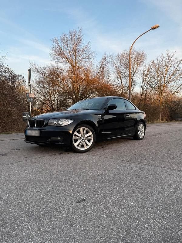 Gebraucht BMW 118 Coupé 143 PS (105 kW) 2010 Schwarz Coupé