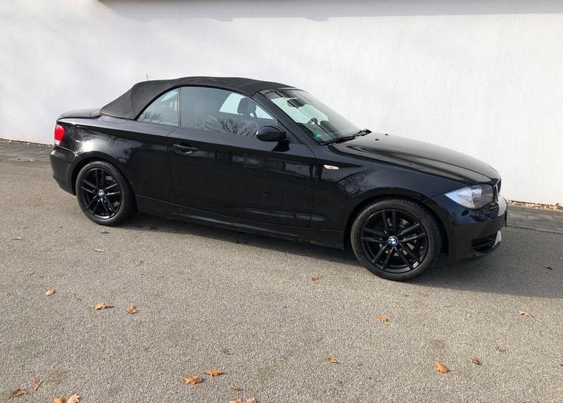 Schwarz Gebraucht 2008 BMW 120 Cabriolet Comfort Edition Cabrio | 12.500 € (Teuer) - Bild 1/4