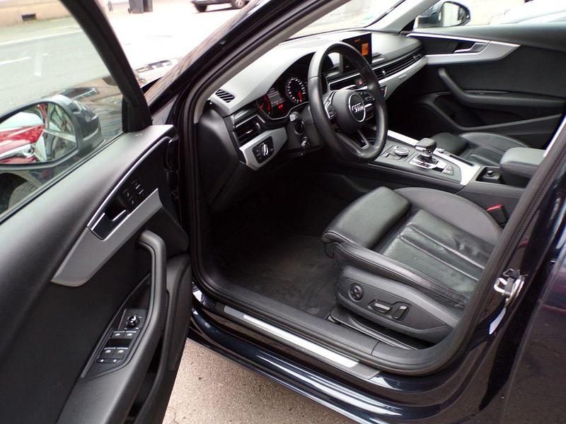 Gebraucht Audi A4 S-Line 190 PS (139 kW) 2018 Blau Limousine