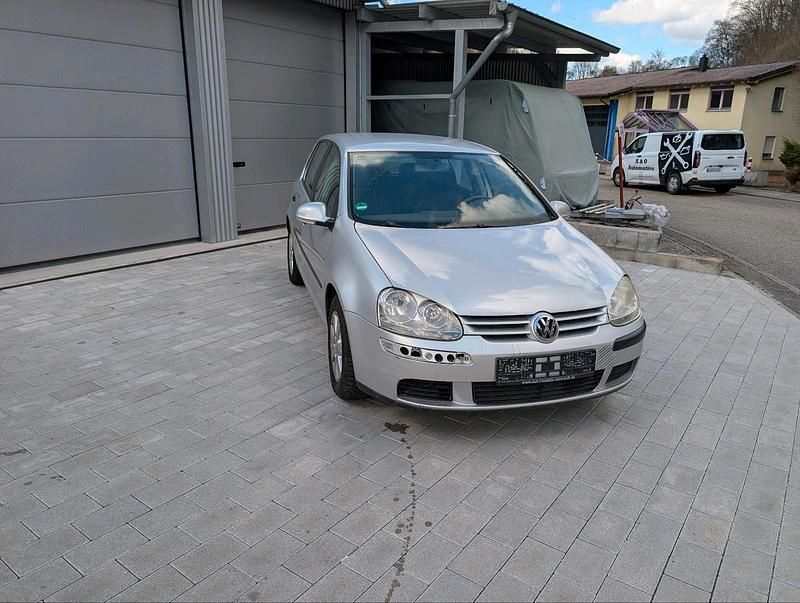 Gebraucht VW Golf IV 75 PS (55 kW) 2004 Silber Limousine
