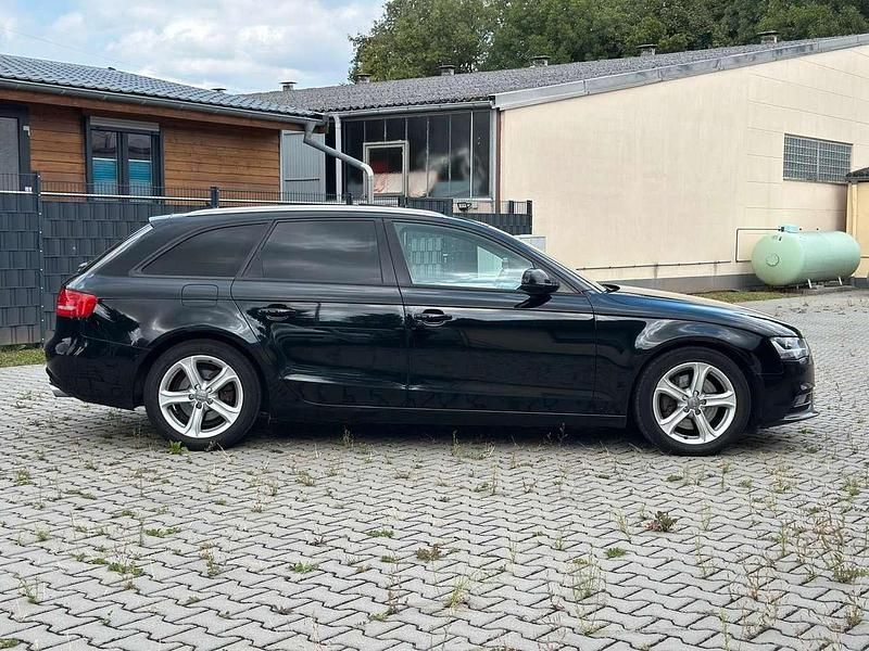 Gebraucht Audi A4 Ambition 204 PS (150 kW) 2014 Schwarz Kombi