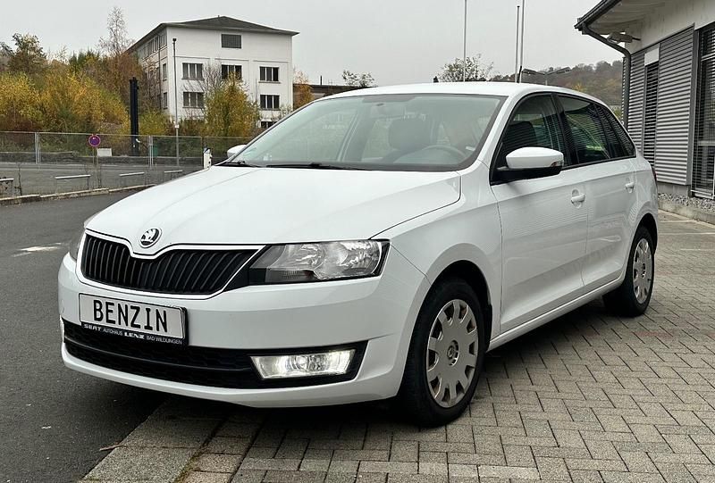 Weiß Gebraucht 2015 Skoda Rapid Kleinwagen | 6.500 € (Fairer Preis) - Bild 1/4