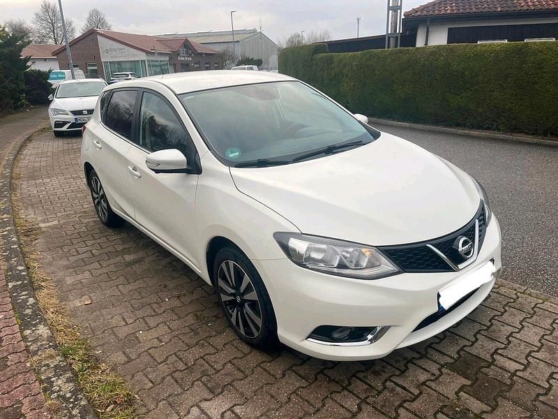 Gebraucht Nissan Pulsar 116 PS (85 kW) 2017 Weiß Kleinwagen