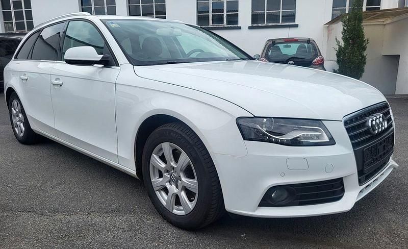 Weiß Gebraucht 2009 Audi A4 Ambiente Kombi | 9.500 € (Etwas zu teuer) - Bild 1/4