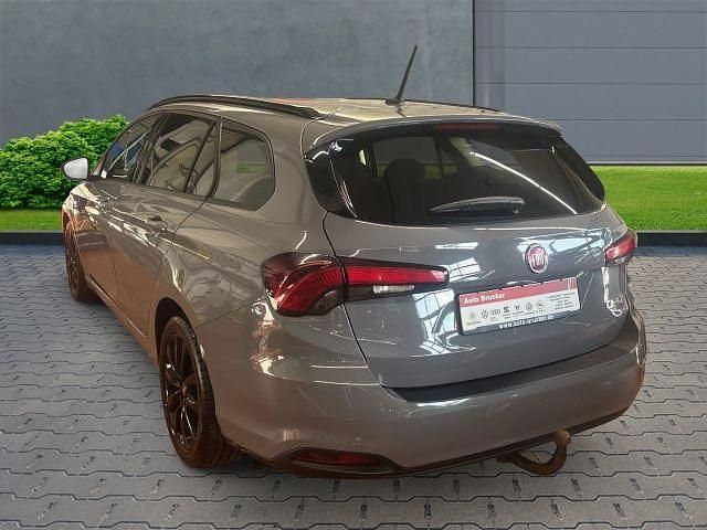Gebraucht Fiat Tipo S 120 PS (88 kW) 2018 Grau Kombi