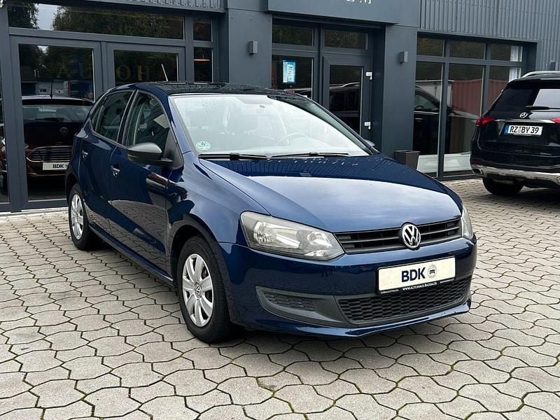 Blau Gebraucht 2012 VW Polo Trendline Kleinwagen | 5.790 € (Fairer Preis) - Bild 1/4