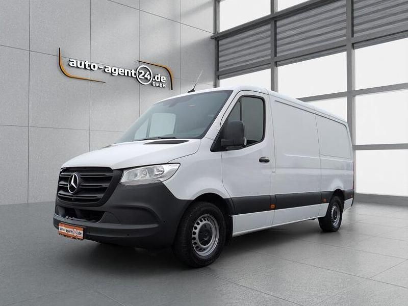 Gebraucht Mercedes Sprinter 163 PS (119 kW) 2019 Arktikweiss Van
