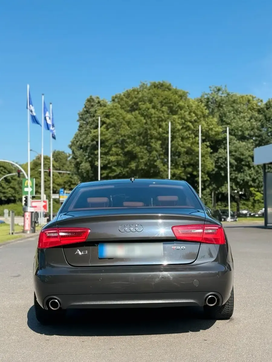 Gebraucht Audi A6 204 PS (150 kW) 2012 Grau Kombi