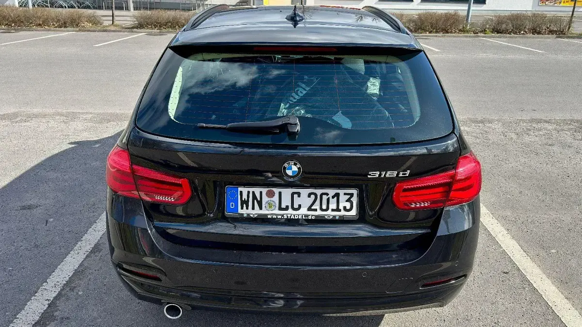 Gebraucht BMW 318 150 PS (110 kW) 2018 Schwarz Kombi