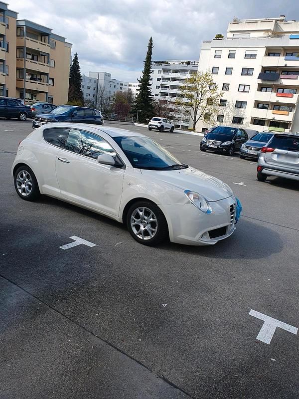 Gebraucht Alfa Romeo MiTo 95 PS (69 kW) 2010 Weiß Kleinwagen