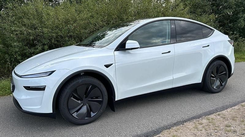 Gebraucht Tesla Model Y Long Range AWD 378 kW (514 PS) 2025 Weiß SUV