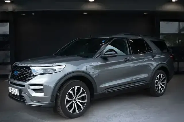 Usado Ford Explorer ST-Line 320 HP (235 kW) 2021 Cinzento SUV