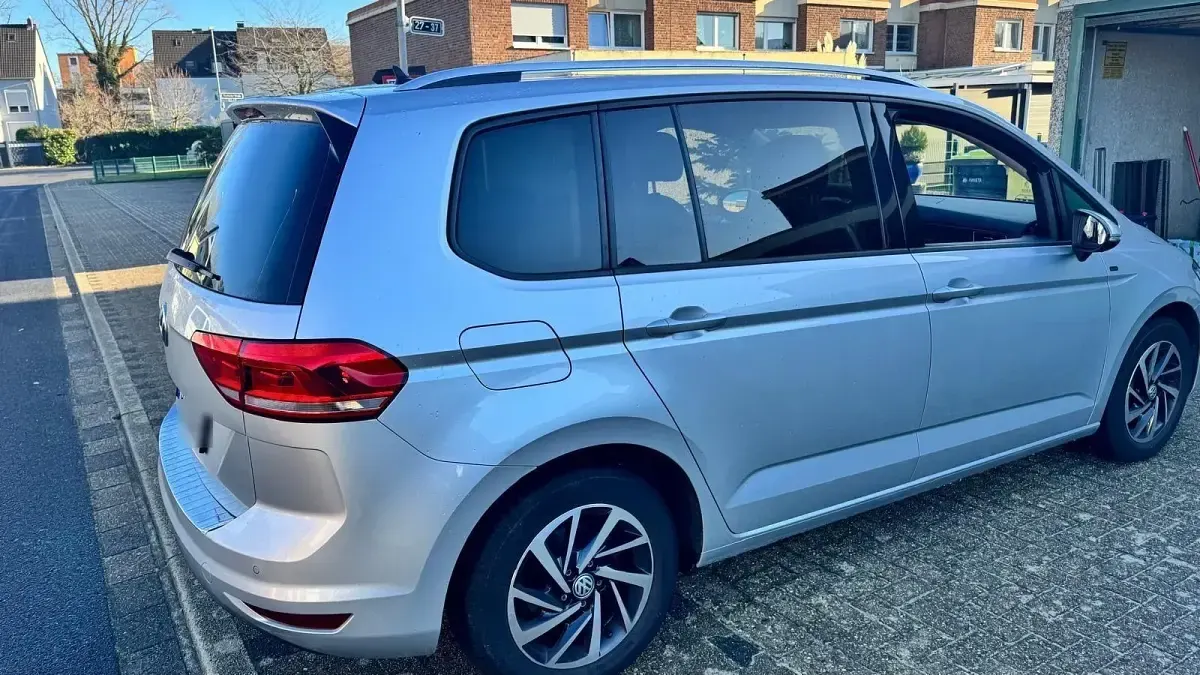 Gebraucht VW Touran Join 116 PS (85 kW) 2019 Silber Van / Kleinbus