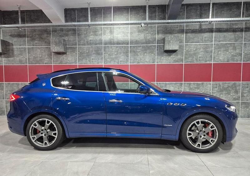 Gebraucht Maserati Levante 430 PS (316 kW) 2017 Blau SUV