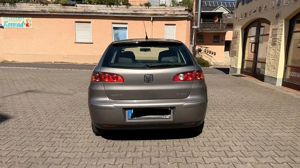 Gebraucht Seat Ibiza 75 PS (55 kW) 2002 Grau Kleinwagen