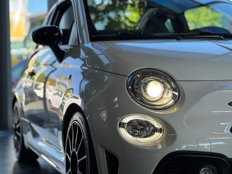 Second-hand Abarth 595C Esseesse 179 CP (131 kW) 2020 Alb Cabrio