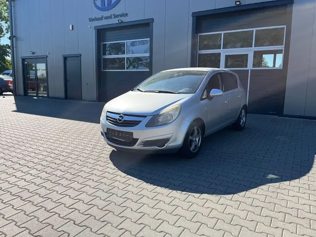 Gebraucht Opel Corsa Edition 87 PS (63 kW) 2010 Silber Kleinwagen