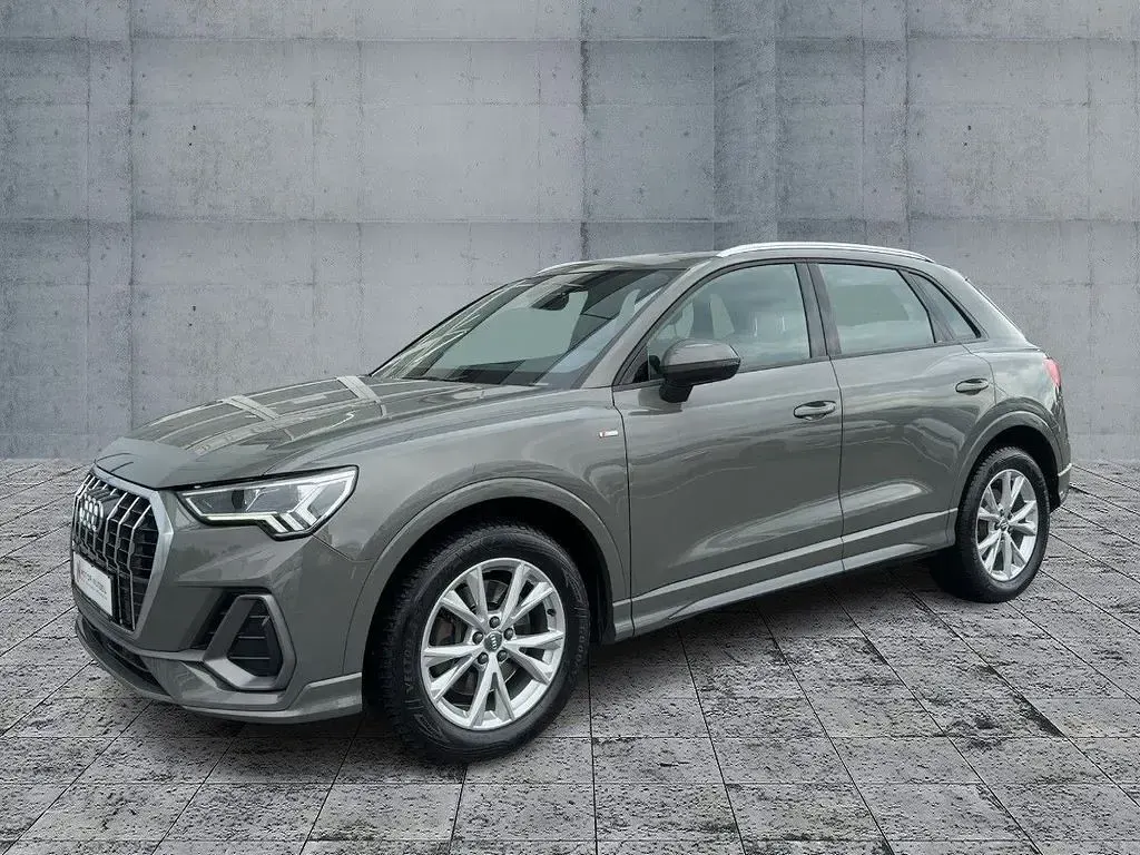 Gebraucht Audi Q3 Ambiente 190 PS (139 kW) 2019 Chronosgrau metallic SUV