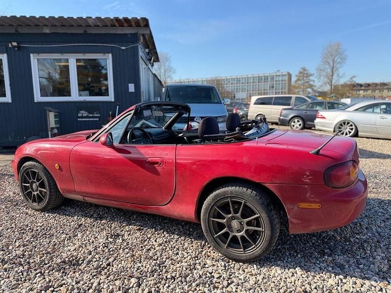 Gebraucht Mazda MX5 110 PS (80 kW) 2000 Rot Cabrio