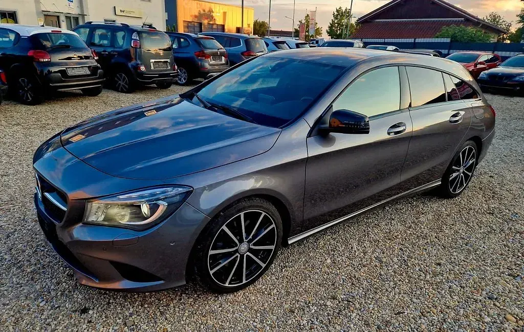 Gebraucht Mercedes CLA250 211 PS (155 kW) 2015 Grau Coupé