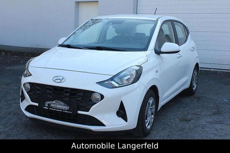 Gebraucht Hyundai i10 Select 103 PS (75 kW) 2022 Weiß Kleinwagen