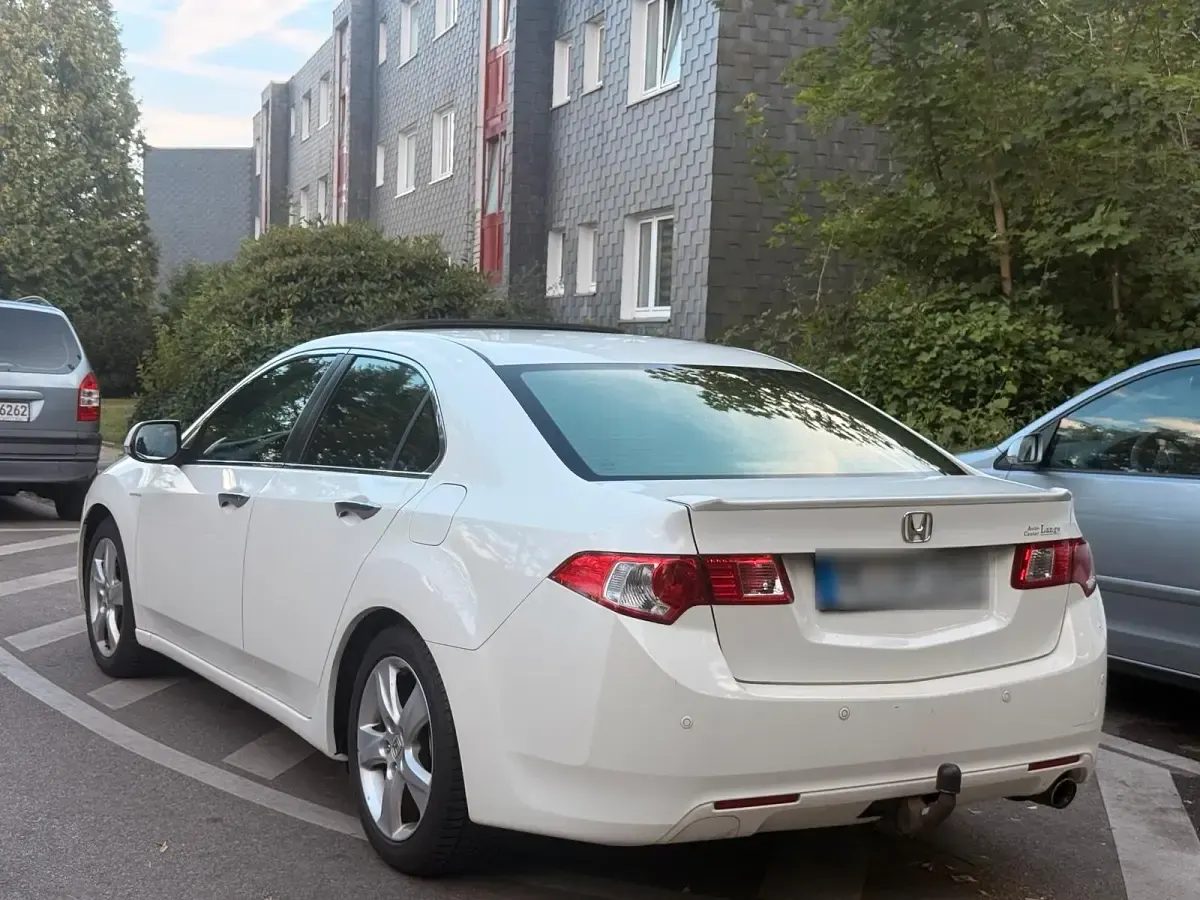 Gebraucht Honda Accord 156 PS (114 kW) 2008 Weiß Limousine