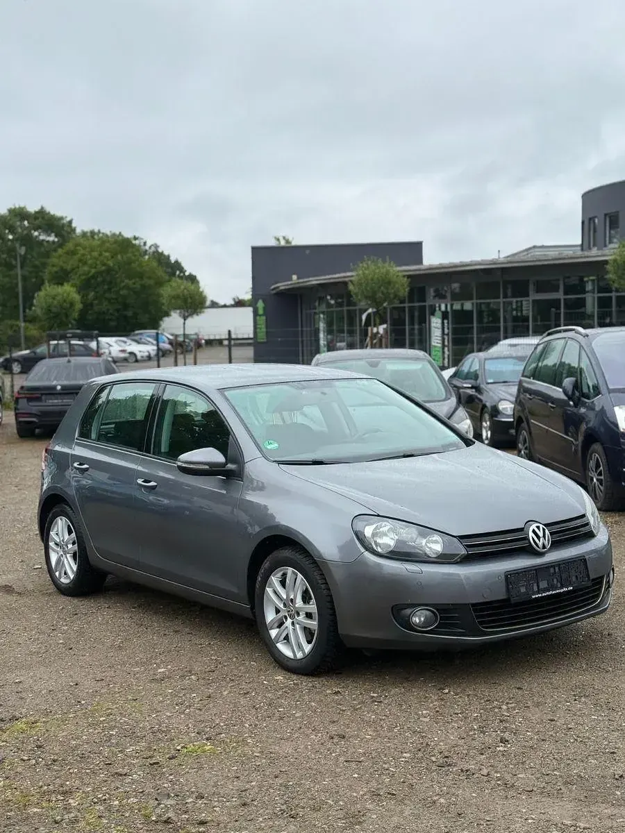 Gebraucht VW Golf VII Highline 122 PS (89 kW) 2012 Grau Limousine