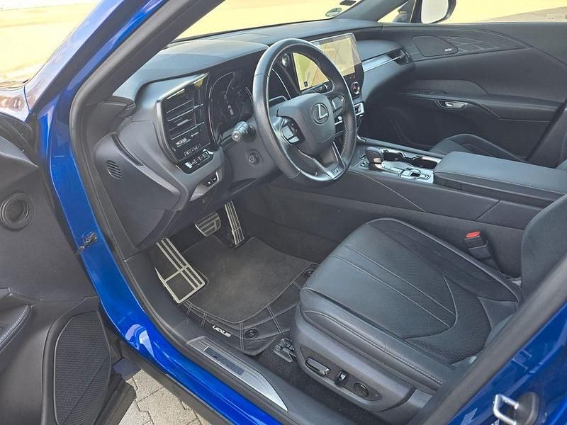 Gebraucht Lexus RX500h Sport Line 371 PS (272 kW) 2024 Blau SUV