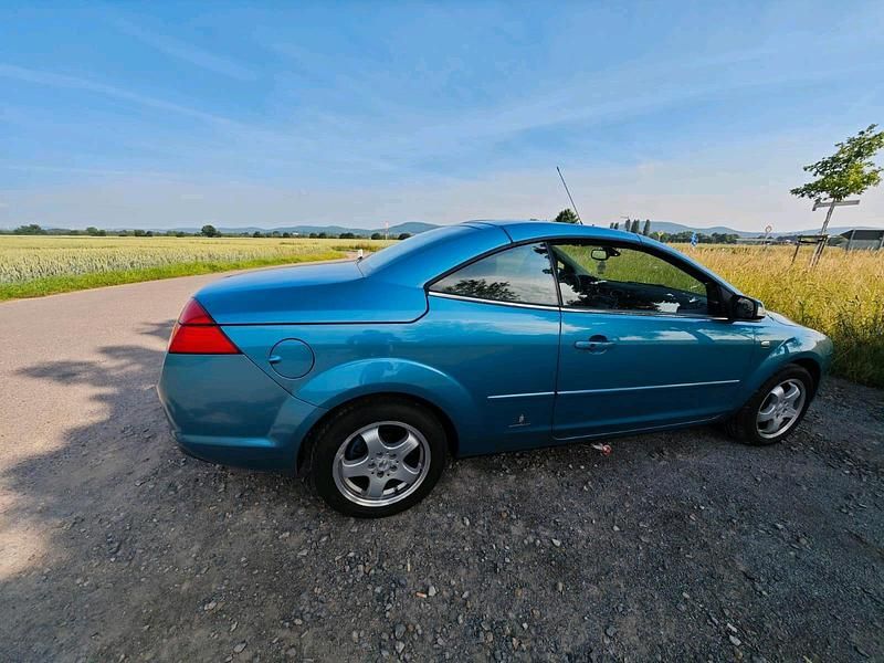 Gebraucht Ford Focus Cabriolet 136 PS (100 kW) 2007 Blau Cabrio