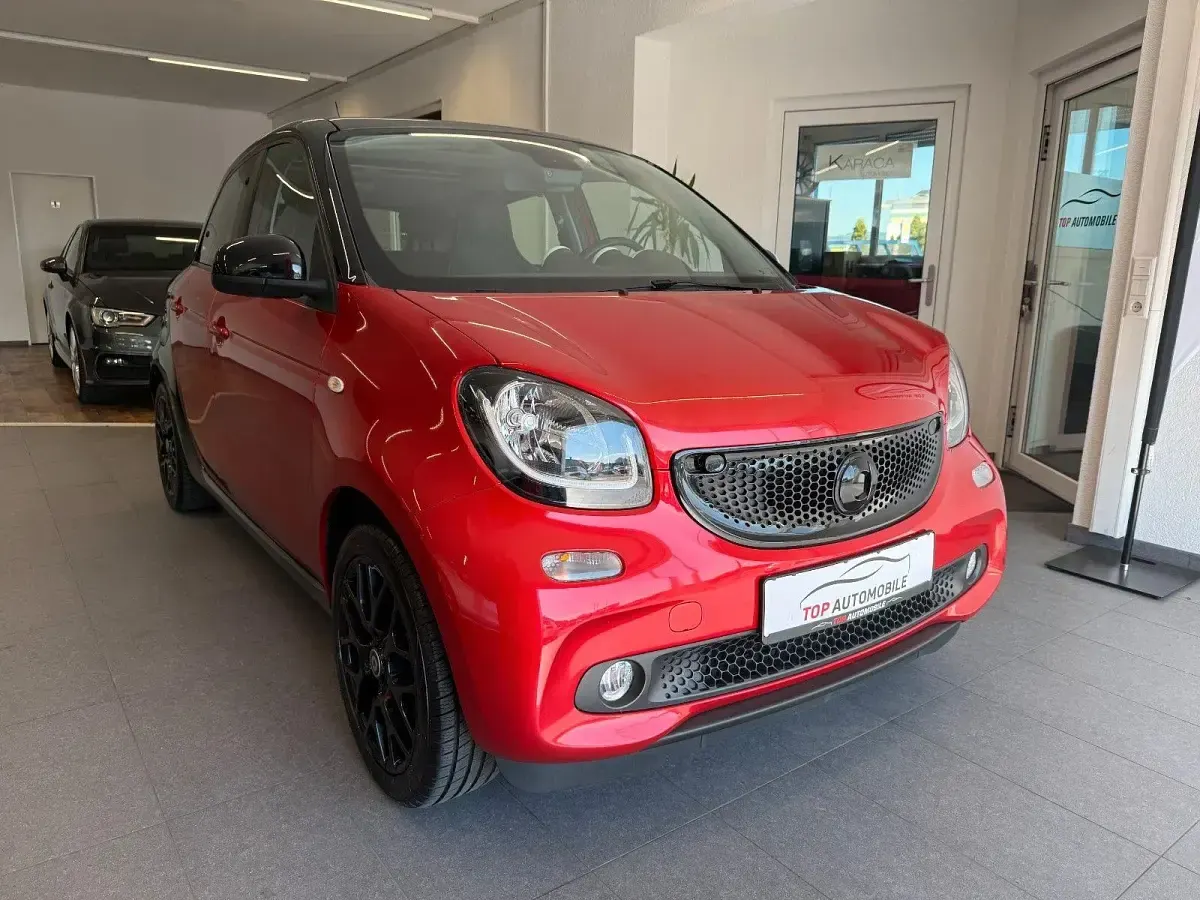 Gebraucht Smart ForFour 71 PS (52 kW) 2015 Schwarz Kleinwagen