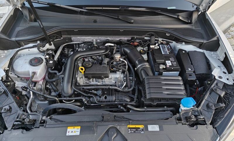 Gebraucht Audi Q2 Ambiente 110 PS (80 kW) 2022 Silber SUV