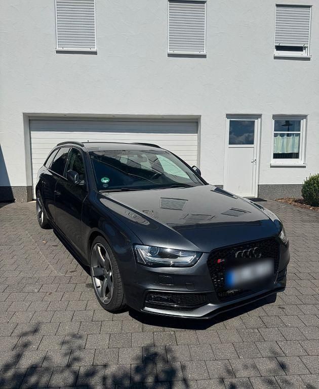 Grau Gebraucht 2015 Audi S4 Sport Kombi | 24.300 € (Fairer Preis) - Bild 1/4