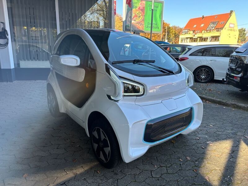 Weiß/schwarz Neu 2025 XEV Yoyo Kleinwagen | 13.750 € (Guter Preis) - Bild 1/4