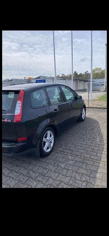 Second-hand Ford Focus 116 CP (85 kW) 2006 Negru Hatchback
