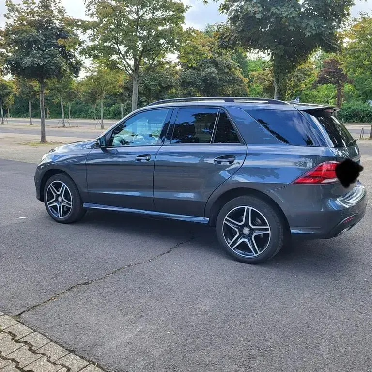 Gebraucht Mercedes GLE350 258 PS (189 kW) 2015 Grau SUV