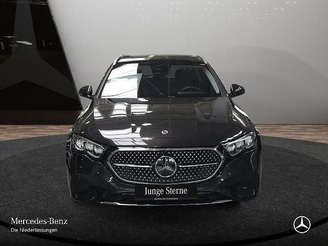 Gebraucht 2024 Mercedes E300 Avantgarde | 45.490 € (Superpreis) - Bild 1/4