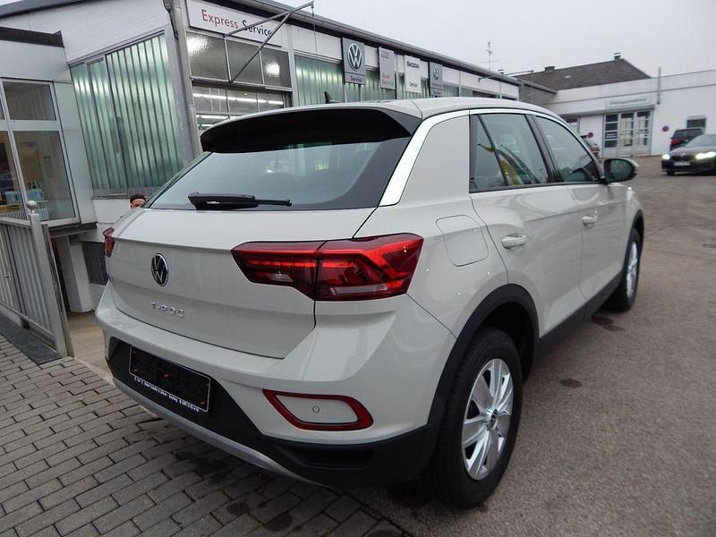 Gebraucht VW T-Roc 116 PS (85 kW) 2025 Grau SUV