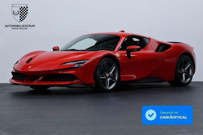 Gebraucht Ferrari SF90 1001 PS (736 kW) 2022 Rot Coupé