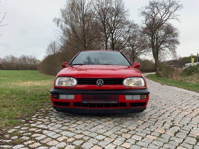 Gebraucht VW Golf III 90 PS (66 kW) 1994 Rot Kleinwagen