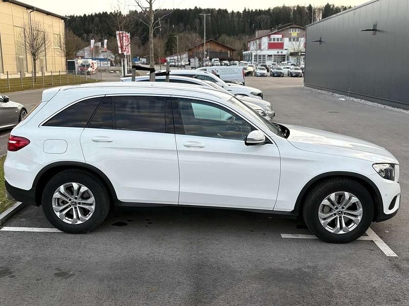 Gebraucht Mercedes GLC220 170 PS (125 kW) 2018 Weiß SUV