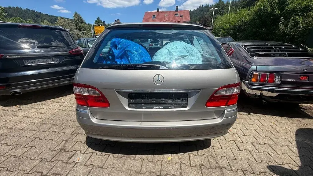 Gebraucht Mercedes E320 224 PS (164 kW) 2004 Grau Limousine