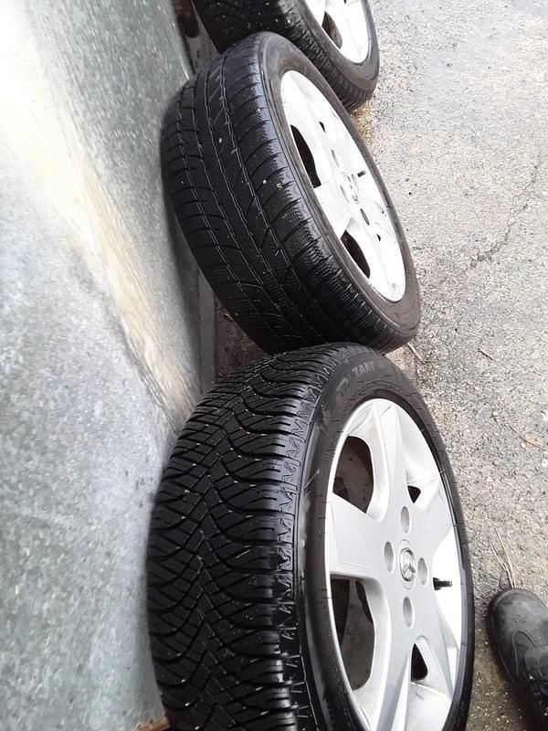 Gebraucht Mazda 2 80 PS (58 kW) 2006 Blau Kleinwagen