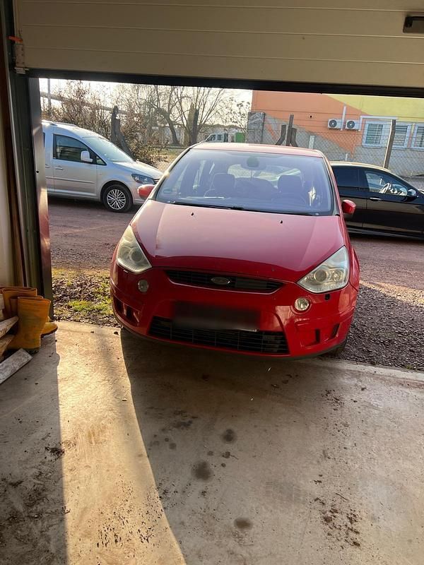 Gebraucht Ford S-MAX S 140 PS (102 kW) 2008 Rot Van / Kleinbus