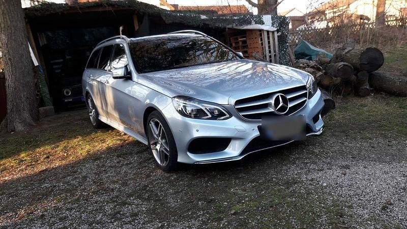 Gebraucht Mercedes E220 AMG line 170 PS (125 kW) 2014 Silber Kombi