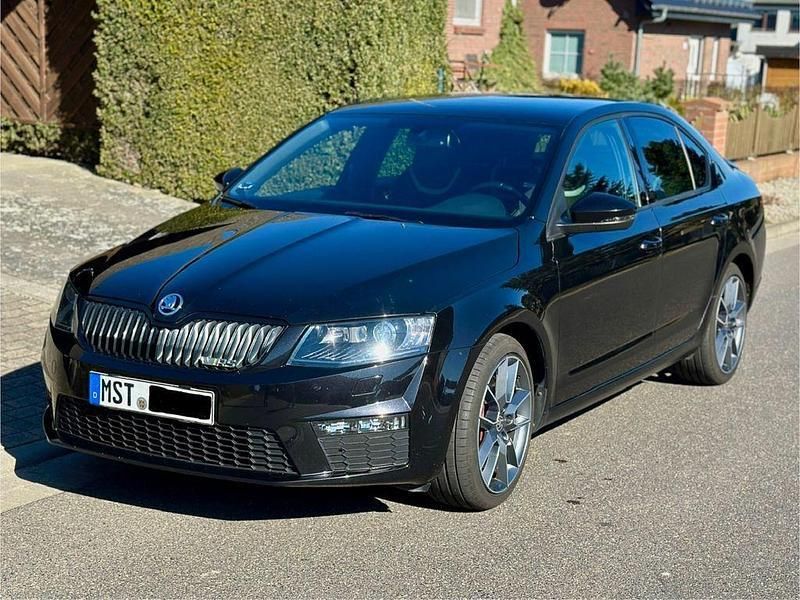 Schwarz Gebraucht 2014 Skoda Octavia RS Limousine | 10.900 € (Guter Preis) - Bild 1/4