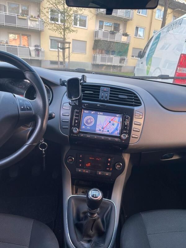 Weiß Gebraucht 2011 Fiat Bravo Kleinwagen | 2.799 € (Fairer Preis) - Bild 1/4