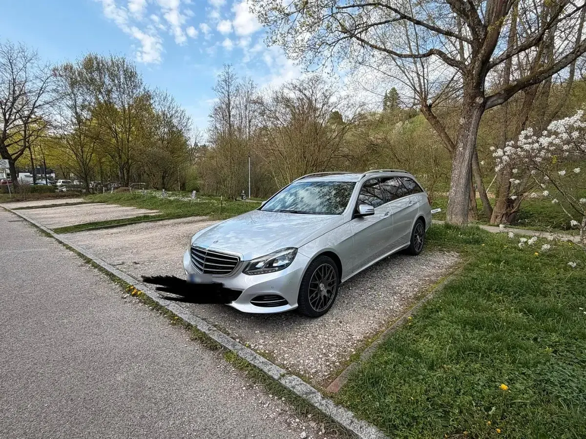 Gebraucht Mercedes E220 170 PS (125 kW) 2016 Silber Kombi