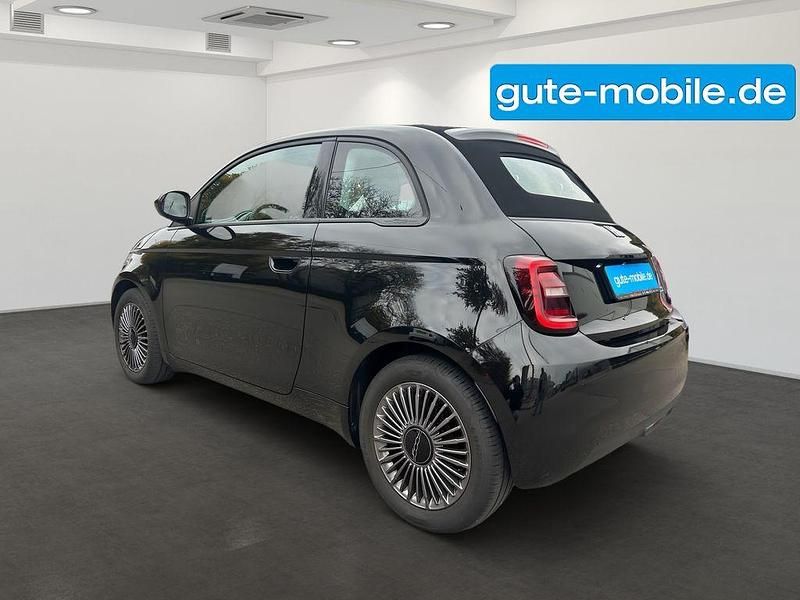 Gebraucht Fiat 500e Icon 86 kW (118 PS) 2022 Schwarz colore esterno (onyx schwarz) Cabrio