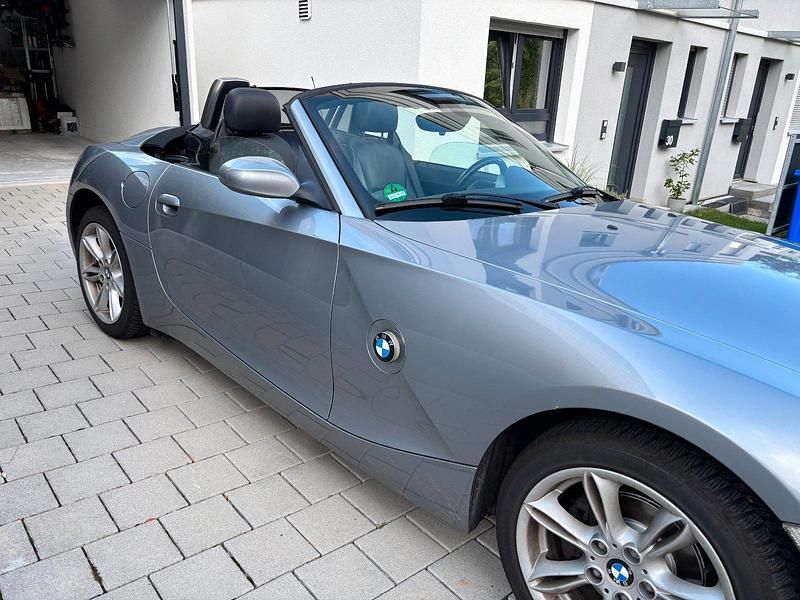 Gebraucht BMW Z4 150 PS (110 kW) 2007 Schwarz Cabrio