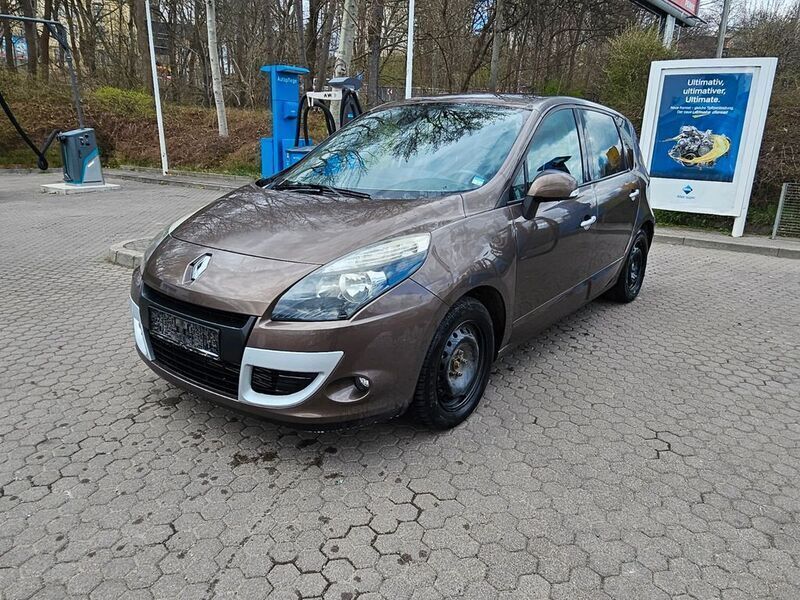 Gebraucht Renault Scénic III Dynamique 131 PS (96 kW) 2011 Braun Van / Kleinbus